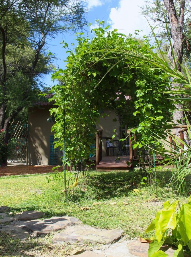 Acacia Cottage Maun Bagian luar foto
